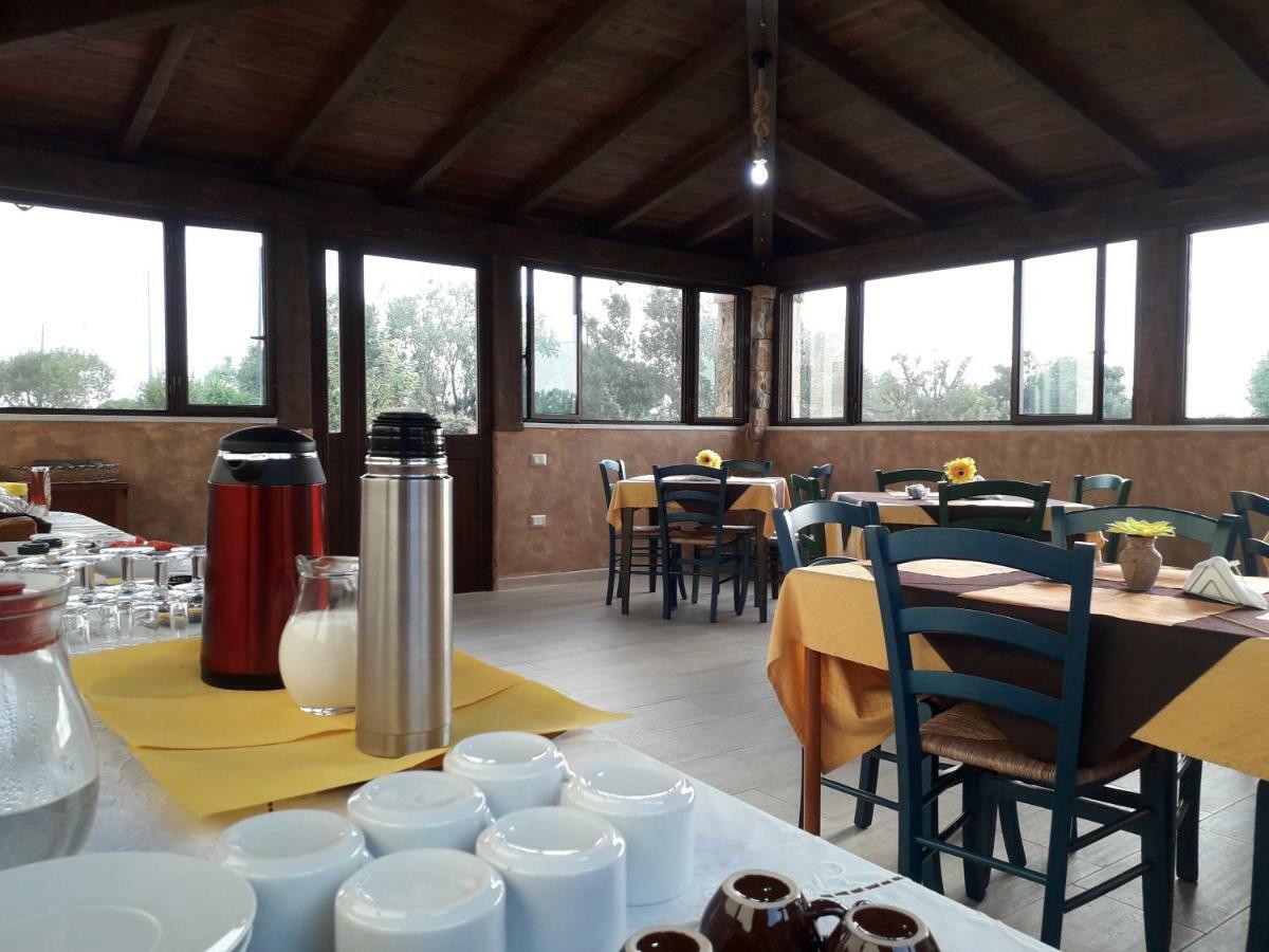 Agriturismo Quattro Mori Porto Torres Buitenkant foto